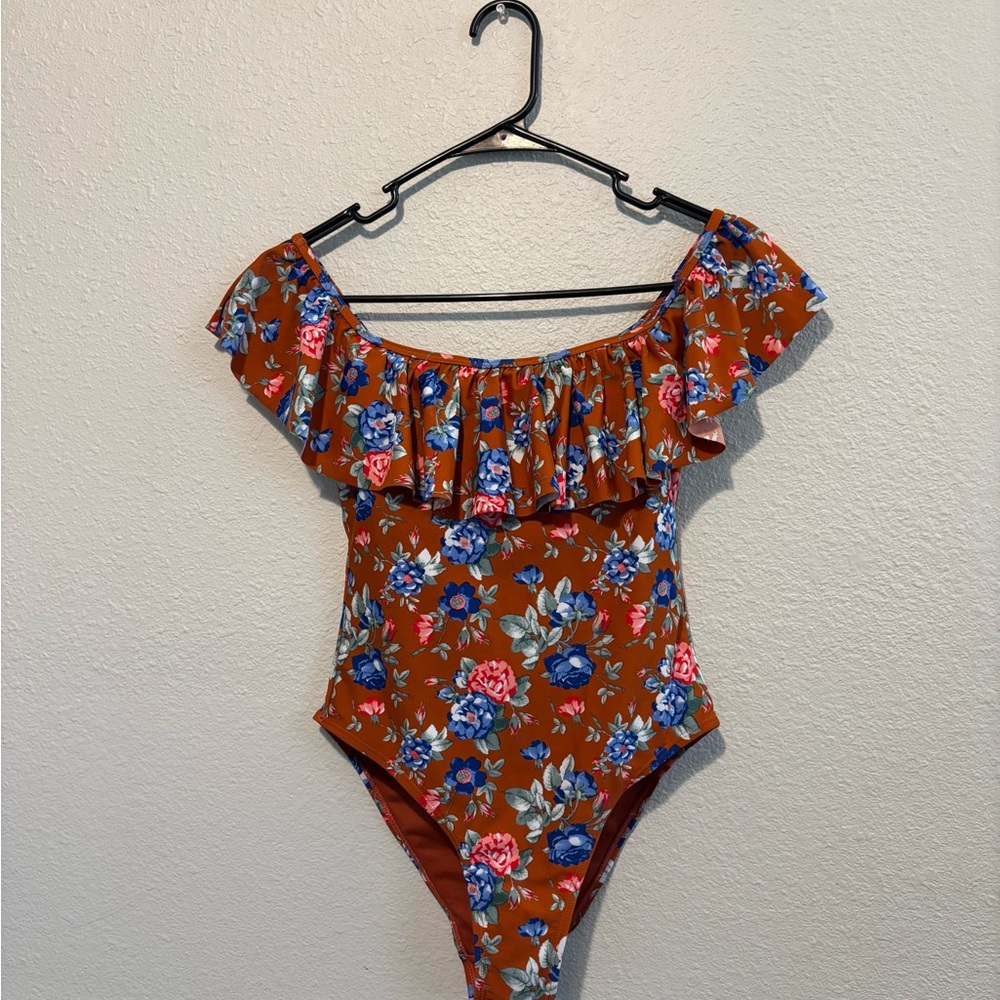 Floral Off-Shoulder bodysuit